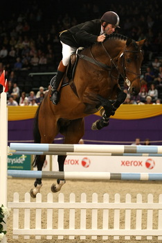 January's Performance Award: BIG STAR, BEVERLEY WIDDOWSON & NICK SKELTON January's Performance Award: BIG STAR, BEVERLEY WIDDOWSON & NICK SKELTON